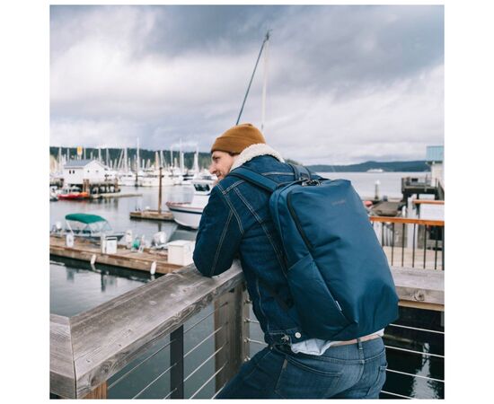 Рюкзак туристический Pacsafe Vibe 25L Econyl backpack синій (40100641), изображение 6 Рюкзак туристический Pacsafe Vibe 25L Econyl backpack синій (40100641), изображение 6