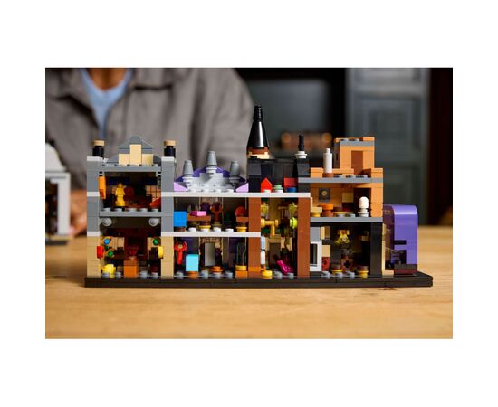 Конструктор LEGO Harry Potter Аллея Диагон. Колдовские магазины (76444), изображение 10 Конструктор LEGO Harry Potter Аллея Диагон. Колдовские магазины (76444), изображение 10