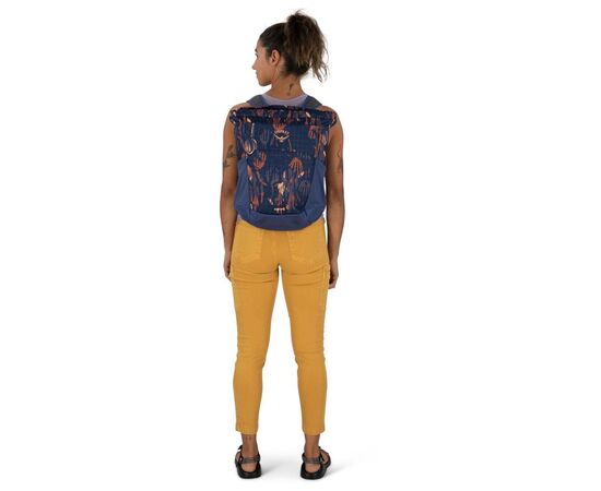 Рюкзак туристический Osprey Daylite Tote Pack wild blossom print/alkaline - O/S - синій (009.3624), изображение 11 Рюкзак туристический Osprey Daylite Tote Pack wild blossom print/alkaline - O/S - синій (009.3624), изображение 11