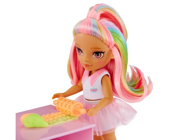 Кукла Rainbow High серии Littles - Кондитерская Кэнди (522058), изображение 7 Кукла Rainbow High серии Littles - Кондитерская Кэнди (522058), изображение 7
