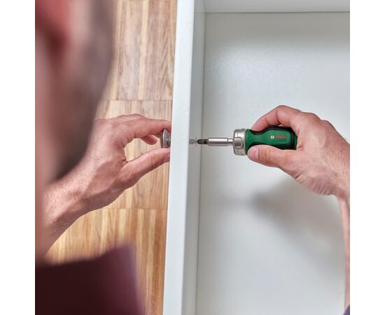 Набор отверток Bosch с трещоткой, 6 насадок, рукоятка TPR, 111мм, сталь CrV (1.600.A03.2UY), изображение 5 Набор отверток Bosch с трещоткой, 6 насадок, рукоятка TPR, 111мм, сталь CrV (1.600.A03.2UY), изображение 5