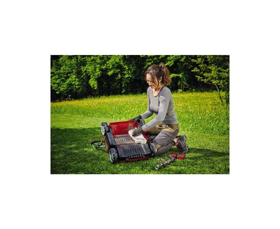 Аэратор Einhell GE-SC 36/35 Li - Solo 36V, 35см, бесщеточный, ножи 16шт (без АКБ и ЗУ) (3420680), изображение 4 Аэратор Einhell GE-SC 36/35 Li - Solo 36V, 35см, бесщеточный, ножи 16шт (без АКБ и ЗУ) (3420680), изображение 4