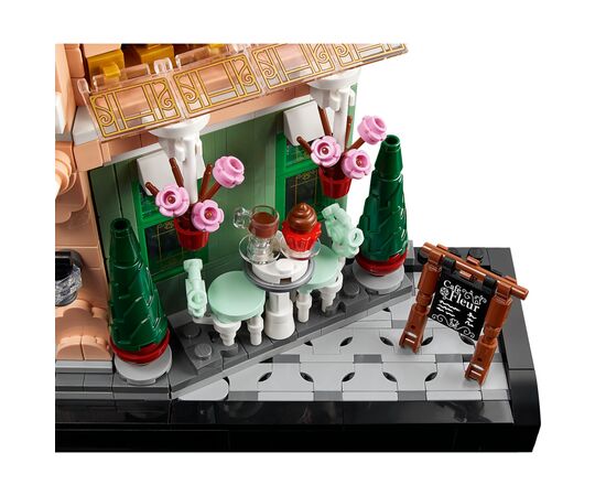 Конструктор LEGO Icons Французская кофейня (10362), изображение 5 Конструктор LEGO Icons Французская кофейня (10362), изображение 5