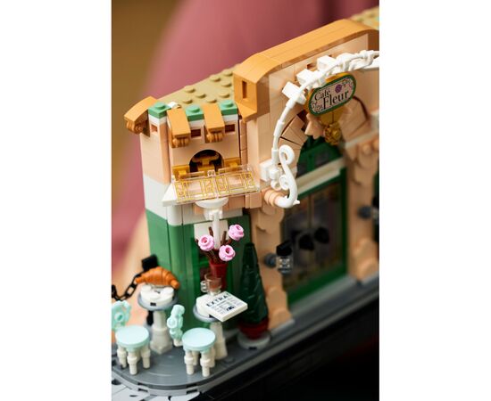 Конструктор LEGO Icons Французская кофейня (10362), изображение 9 Конструктор LEGO Icons Французская кофейня (10362), изображение 9