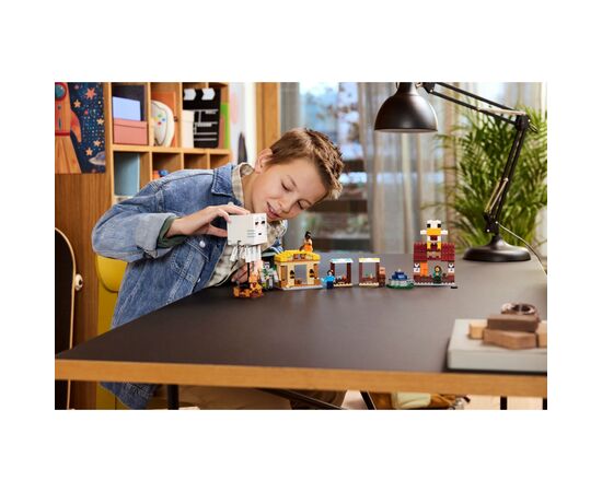 Конструктор LEGO Minecraft Нападение на деревню с воздушным шаром Гаст (21273), изображение 10 Конструктор LEGO Minecraft Нападение на деревню с воздушным шаром Гаст (21273), изображение 10