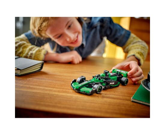 Конструктор LEGO Speed Champions Автомобиль для гонок KICK Sauber F1 Team C44 (77247), изображение 8 Конструктор LEGO Speed Champions Автомобиль для гонок KICK Sauber F1 Team C44 (77247), изображение 8