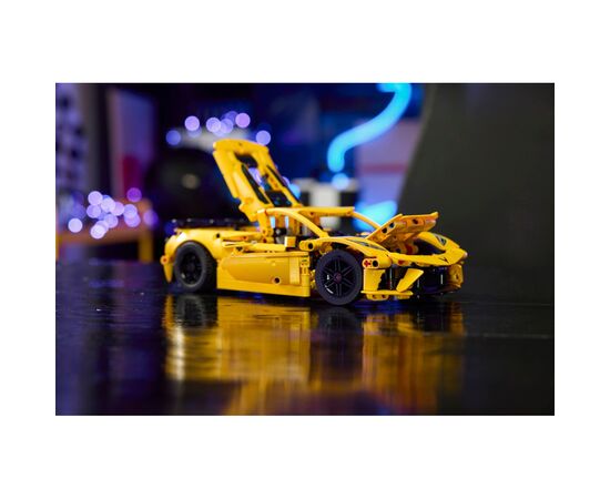 Конструктор LEGO Technic Chevrolet Corvette Stingray (42205), зображення 10 Конструктор LEGO Technic Chevrolet Corvette Stingray (42205), зображення 10