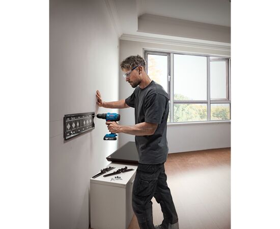 Шуруповерт Bosch GSB 183-LI 18V, 2х2Ah, 21-56Нм, 374-1815 об/хв, кейс, 1.2кг (0.601.9K9.100), зображення 3 Шуруповерт Bosch GSB 183-LI 18V, 2х2Ah, 21-56Нм, 374-1815 об/хв, кейс, 1.2кг (0.601.9K9.100), зображення 3