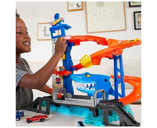 Автотрек Hot Wheels Бегство от лютой акулы (HDP06), изображение 3 Автотрек Hot Wheels Бегство от лютой акулы (HDP06), изображение 3
