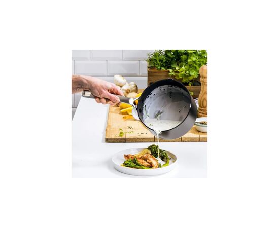 Сковорода GreenPan Premiere, 24 см з керамічним покриттям (CC003817-001), изображение 3 Сковорода GreenPan Premiere, 24 см з керамічним покриттям (CC003817-001), изображение 3