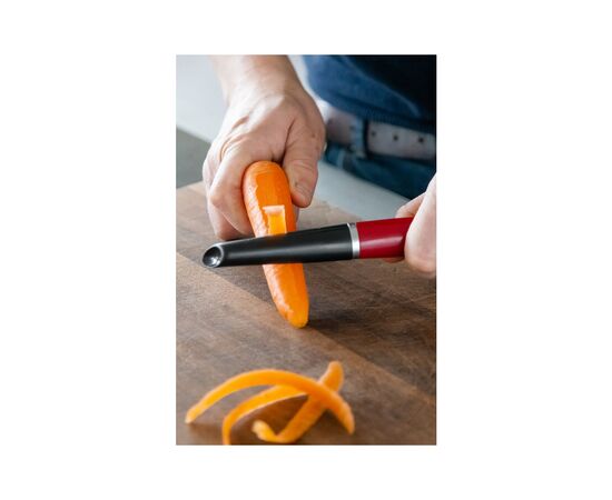 Овощечистка KitchenAid Coreline, вертикальна 22 см, червоний (KAG112OHERE), изображение 5 Овощечистка KitchenAid Coreline, вертикальна 22 см, червоний (KAG112OHERE), изображение 5
