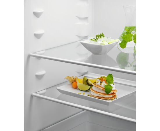 Холодильник Electrolux ERD6DE18S1, изображение 4 Холодильник Electrolux ERD6DE18S1, изображение 4