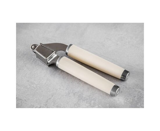 Прес для часнику KitchenAid Coreline 19 см кремовий (KAG132OHACE), зображення 6 Прес для часнику KitchenAid Coreline 19 см кремовий (KAG132OHACE), зображення 6