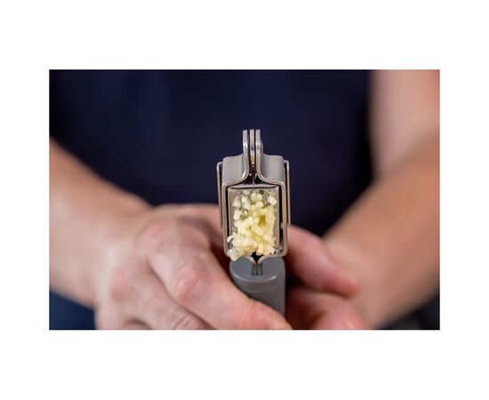 Прес для часнику KitchenAid Coreline 19 см сірий (KAS132OHCGG), зображення 8 Прес для часнику KitchenAid Coreline 19 см сірий (KAS132OHCGG), зображення 8