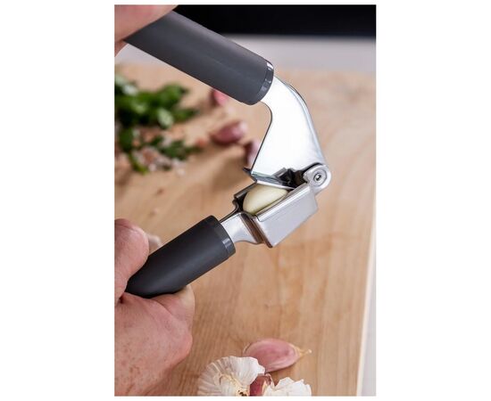 Прес для часнику KitchenAid Coreline 19 см сірий (KAS132OHCGG), зображення 9 Прес для часнику KitchenAid Coreline 19 см сірий (KAS132OHCGG), зображення 9