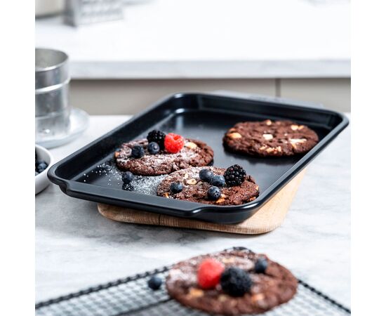 Форма для выпечки GreenPan з керамічним покриттям 33x22,5х2,4 см (CC007770-001), изображение 6 Форма для выпечки GreenPan з керамічним покриттям 33x22,5х2,4 см (CC007770-001), изображение 6