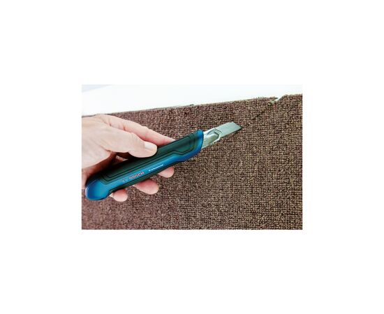 Нож монтажный Bosch сегментированное лезвие 18мм, корпус двухкомпонентный (1.600.A01.TH6), изображение 2 Нож монтажный Bosch сегментированное лезвие 18мм, корпус двухкомпонентный (1.600.A01.TH6), изображение 2