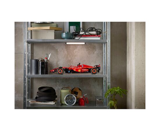 Конструктор LEGO Technic Автомобіль F1 Ferrari SF-24 (42207), зображення 12 Конструктор LEGO Technic Автомобіль F1 Ferrari SF-24 (42207), зображення 12