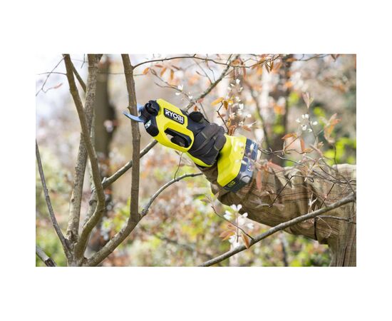 Секатор Ryobi ONE+ HP RY18SCXA-120T, 18V, 2Ah, до 28мм, кейс (5133005788), изображение 4 Секатор Ryobi ONE+ HP RY18SCXA-120T, 18V, 2Ah, до 28мм, кейс (5133005788), изображение 4