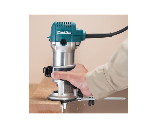 Фрезер Makita RT0702CX2 710ВТ, цанга 6 та 8мм, 10000-34000об/мин (RT0702CX2), изображение 9 Фрезер Makita RT0702CX2 710ВТ, цанга 6 та 8мм, 10000-34000об/мин (RT0702CX2), изображение 9