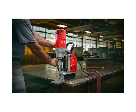 Дрель Milwaukee на магнитной станине, MDE 41, кейс (4933451015), изображение 11 Дрель Milwaukee на магнитной станине, MDE 41, кейс (4933451015), изображение 11