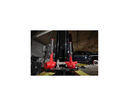 Молоток Milwaukee Dead Blow безынерционный, 790 g (4932492350), изображение 3 Молоток Milwaukee Dead Blow безынерционный, 790 g (4932492350), изображение 3