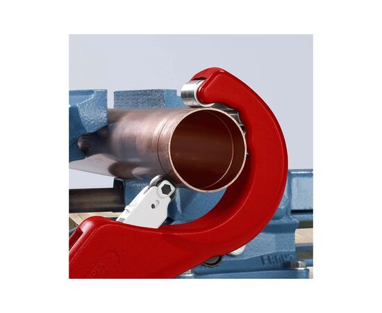 Труборез KNIPEX TubiX для стали, 6 – 35 мм (1/4"-1 3/8"), толщина стенок до 2 мм (90 31 03 BK), изображение 6 Труборез KNIPEX TubiX для стали, 6 – 35 мм (1/4"-1 3/8"), толщина стенок до 2 мм (90 31 03 BK), изображение 6