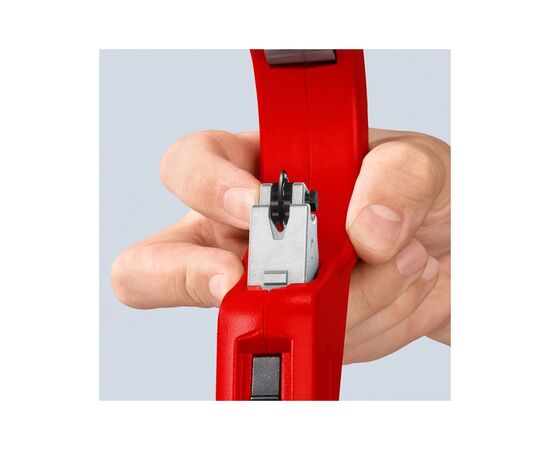 Труборез KNIPEX TubiX для стали, 6 – 35 мм (1/4"-1 3/8"), толщина стенок до 2 мм (90 31 03 BK), изображение 9 Труборез KNIPEX TubiX для стали, 6 – 35 мм (1/4"-1 3/8"), толщина стенок до 2 мм (90 31 03 BK), изображение 9