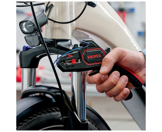 Съемник изоляции KNIPEX 0.2-6мм, 180мм (12 62 180), изображение 4 Съемник изоляции KNIPEX 0.2-6мм, 180мм (12 62 180), изображение 4