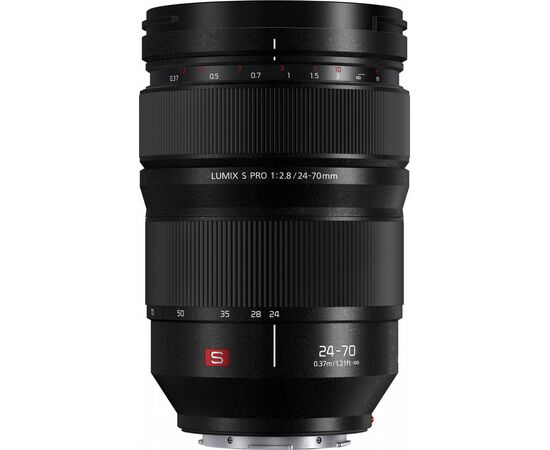 Объектив Panasonic Lumix S PRO 24-70mm f/2.8 (S-E2470E), изображение 4 Объектив Panasonic Lumix S PRO 24-70mm f/2.8 (S-E2470E), изображение 4