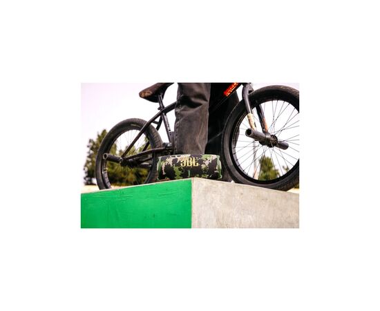 Акустична система JBL Charge 6 Squad (JBLCHARGE6SQUAD), зображення 8 Акустична система JBL Charge 6 Squad (JBLCHARGE6SQUAD), зображення 8