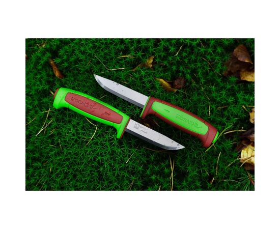 Нож Morakniv Basic 511 LE 2024 carbon steel Ivy Green/Dala Red (14281), изображение 12 Нож Morakniv Basic 511 LE 2024 carbon steel Ivy Green/Dala Red (14281), изображение 12