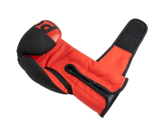 Боксерские перчатки PowerPlay 3086 Matt Challenger Чорно-Червоні 14 унцій (PP_3086_14oz_Bl/Red), изображение 6 Боксерские перчатки PowerPlay 3086 Matt Challenger Чорно-Червоні 14 унцій (PP_3086_14oz_Bl/Red), изображение 6