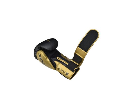 Боксерские перчатки RDX Mark Pro Sparring TRI Lira 2 Golden 12 унцій (BGM-PSTL2G-12OZ), изображение 5 Боксерские перчатки RDX Mark Pro Sparring TRI Lira 2 Golden 12 унцій (BGM-PSTL2G-12OZ), изображение 5