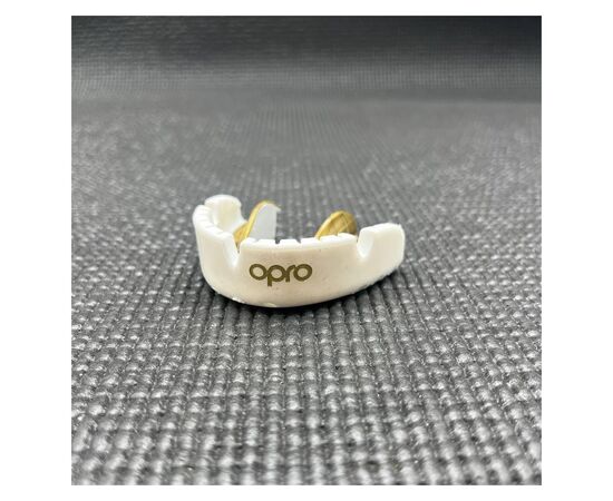 Капа Opro Gold Braces під брекети White/Gold (102506004) (Gold_Braces_Wh/Gold), изображение 4 Капа Opro Gold Braces під брекети White/Gold (102506004) (Gold_Braces_Wh/Gold), изображение 4