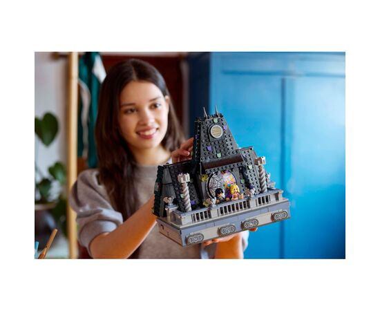 Конструктор LEGO Wednesday Кімната Венздей та Енід (76781), зображення 11 Конструктор LEGO Wednesday Кімната Венздей та Енід (76781), зображення 11