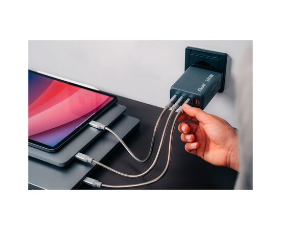 Зарядний пристрій Verbatim GaN 240 W 4 ports (USB-C-140 W,USB-C-100 W,USB-C-65 W /USB-A -3.0) (32205), зображення 5 Зарядний пристрій Verbatim GaN 240 W 4 ports (USB-C-140 W,USB-C-100 W,USB-C-65 W /USB-A -3.0) (32205), зображення 5