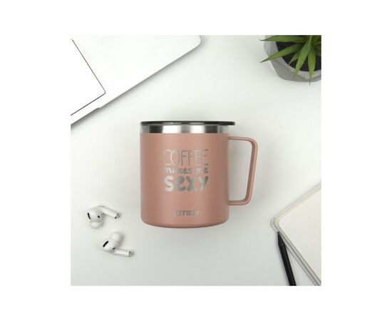 Поильник-непроливайка Kite Coffee makes me sexy термокружка 400 мл, пудра (K22-379-03-2), изображение 4 Поильник-непроливайка Kite Coffee makes me sexy термокружка 400 мл, пудра (K22-379-03-2), изображение 4