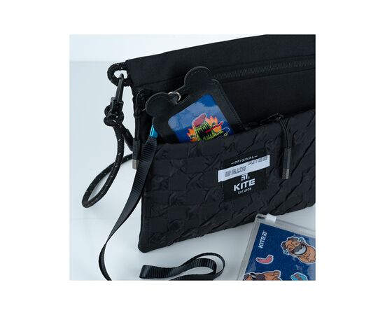 Бейдж Kite вертикальний на шнурку, чорний (K24-296-3), зображення 5 Бейдж Kite вертикальний на шнурку, чорний (K24-296-3), зображення 5