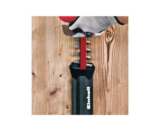 Кусторез Einhell GE-EH 7067 700Вт, 67см, шаг реза 30мм (3403340), изображение 5 Кусторез Einhell GE-EH 7067 700Вт, 67см, шаг реза 30мм (3403340), изображение 5