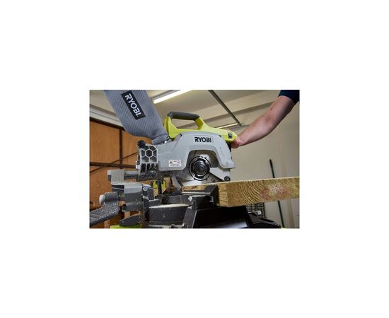 Торцовочная пила Ryobi ONE+ R18MS216-0 18V, 216мм, лазер (без АКБ и ЗУ) (5133003597), изображение 4