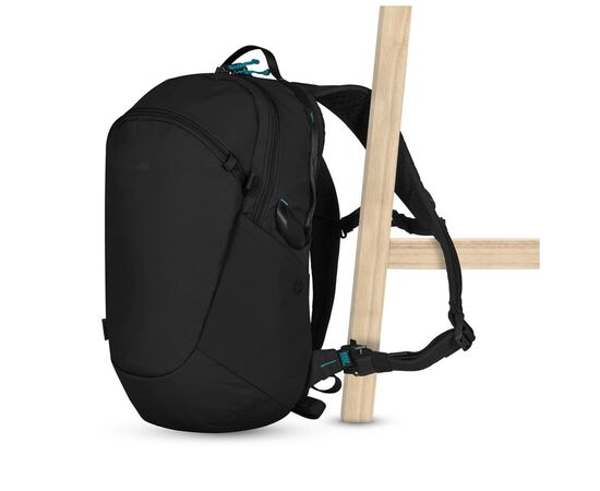 Рюкзак туристический Pacsafe Eco 18L чорний (41102138), изображение 5 Рюкзак туристический Pacsafe Eco 18L чорний (41102138), изображение 5