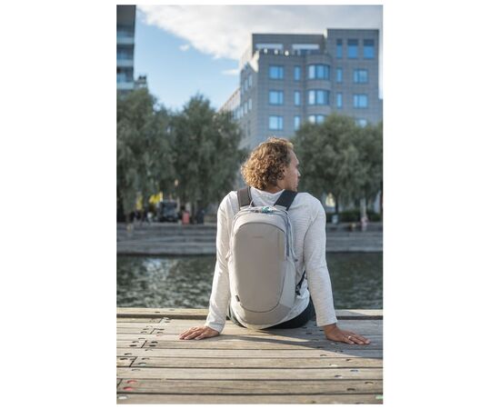 Рюкзак туристический Pacsafe Eco 25L сірий (41101145), изображение 9 Рюкзак туристический Pacsafe Eco 25L сірий (41101145), изображение 9