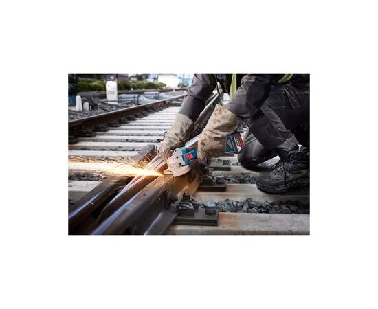 Шлифовальная машина Bosch GWS 18V-11 125мм, 18В, 2x5Ah, 0-9000об/мин, 1.7кг, кейс (0.601.9N4.103), изображение 7 Шлифовальная машина Bosch GWS 18V-11 125мм, 18В, 2x5Ah, 0-9000об/мин, 1.7кг, кейс (0.601.9N4.103), изображение 7