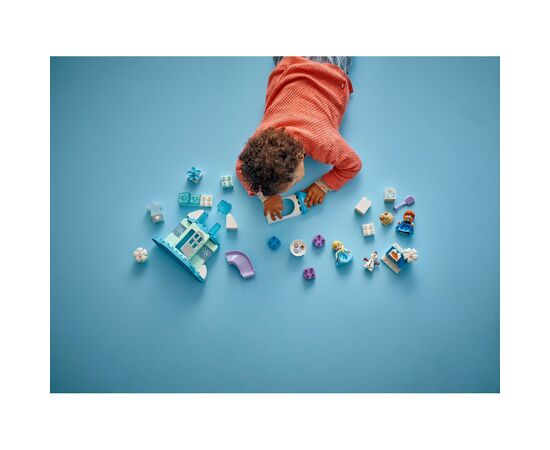 Конструктор LEGO DUPLO Disney Вечеринка в ледяном дворце Эльзы и Анны (10455), изображение 6 Конструктор LEGO DUPLO Disney Вечеринка в ледяном дворце Эльзы и Анны (10455), изображение 6