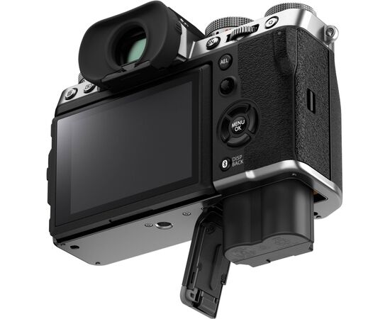 Цифровой фотоаппарат Fujifilm X-T5 + XF16-50 mmF2.8-4.8 R LM WR Kit Silver (16842565), изображение 9 Цифровой фотоаппарат Fujifilm X-T5 + XF16-50 mmF2.8-4.8 R LM WR Kit Silver (16842565), изображение 9
