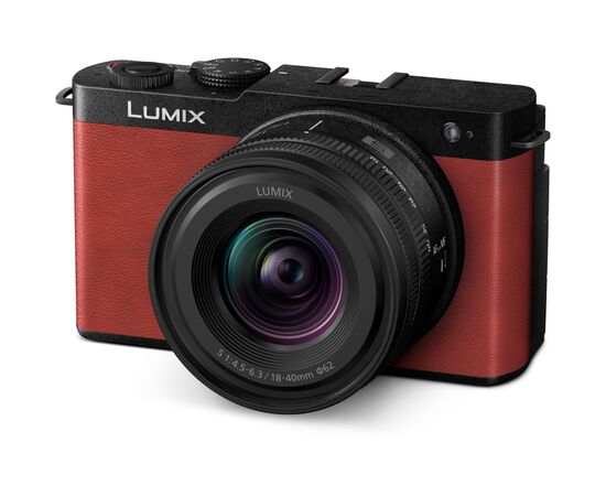 Цифровой фотоаппарат Panasonic Lumix DC-S9 Kit 18-40mm f/4.5-6.3 Crimson Red (DC-S9NE-R), изображение 8 Цифровой фотоаппарат Panasonic Lumix DC-S9 Kit 18-40mm f/4.5-6.3 Crimson Red (DC-S9NE-R), изображение 8