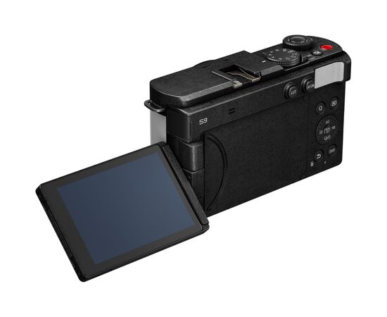 Цифровой фотоаппарат Panasonic Lumix DC-S9 Kit 18-40mm f/4.5-6.3 Smokey White (DC-S9NE-W), изображение 12 Цифровой фотоаппарат Panasonic Lumix DC-S9 Kit 18-40mm f/4.5-6.3 Smokey White (DC-S9NE-W), изображение 12