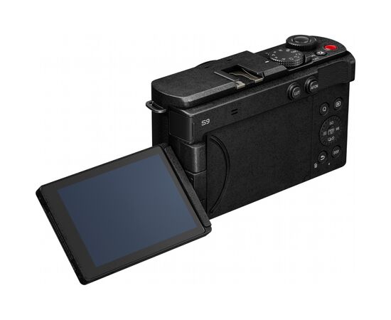 Цифровой фотоаппарат Panasonic Lumix DC-S9 Kit 20-60mm Jet Black (DC-S9KE-K), изображение 6 Цифровой фотоаппарат Panasonic Lumix DC-S9 Kit 20-60mm Jet Black (DC-S9KE-K), изображение 6