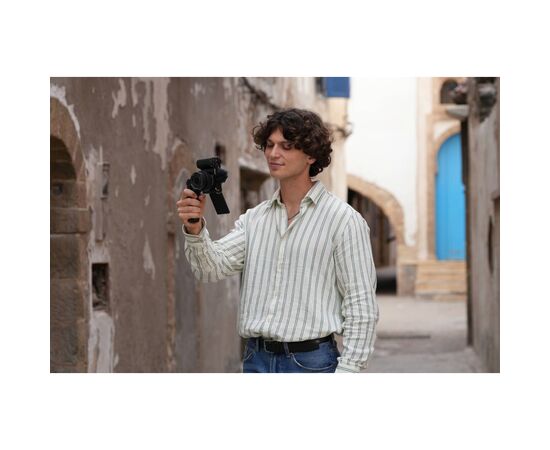 Цифровой фотоаппарат Sony Alpha ZV-E10M2 body black (ZVE10M2B.CEC), изображение 12 Цифровой фотоаппарат Sony Alpha ZV-E10M2 body black (ZVE10M2B.CEC), изображение 12